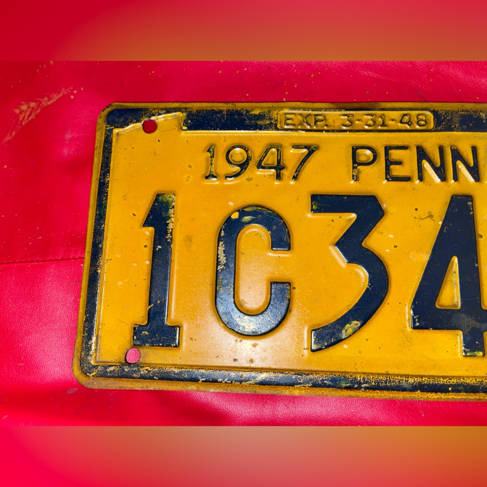 Pennsylvania 1947 License Plate. 1C342 - Picture 2 of 4